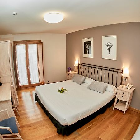 Hotel Casa Azcona Zizur Mayor Dış mekan fotoğraf