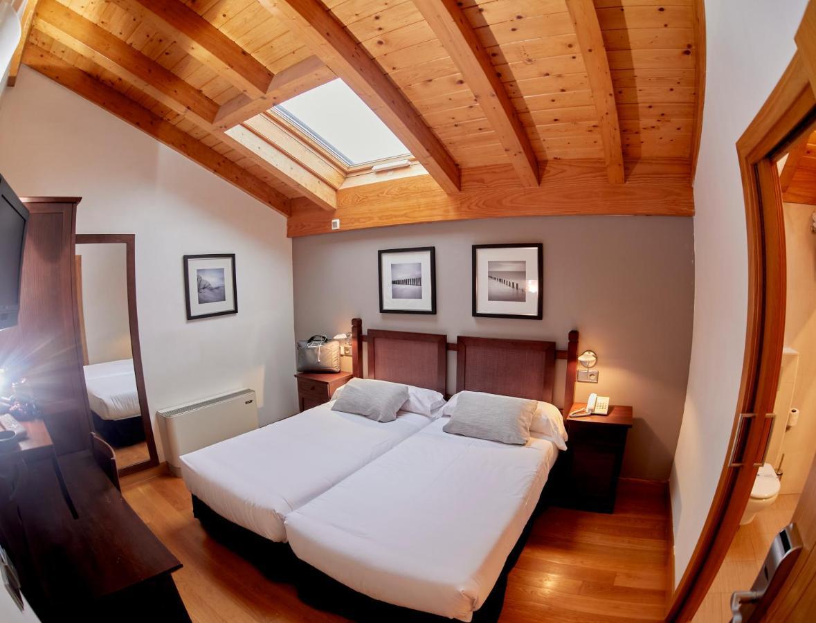 Hotel Casa Azcona Zizur Mayor Dış mekan fotoğraf