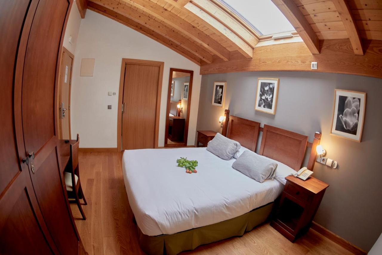 Hotel Casa Azcona Zizur Mayor Dış mekan fotoğraf
