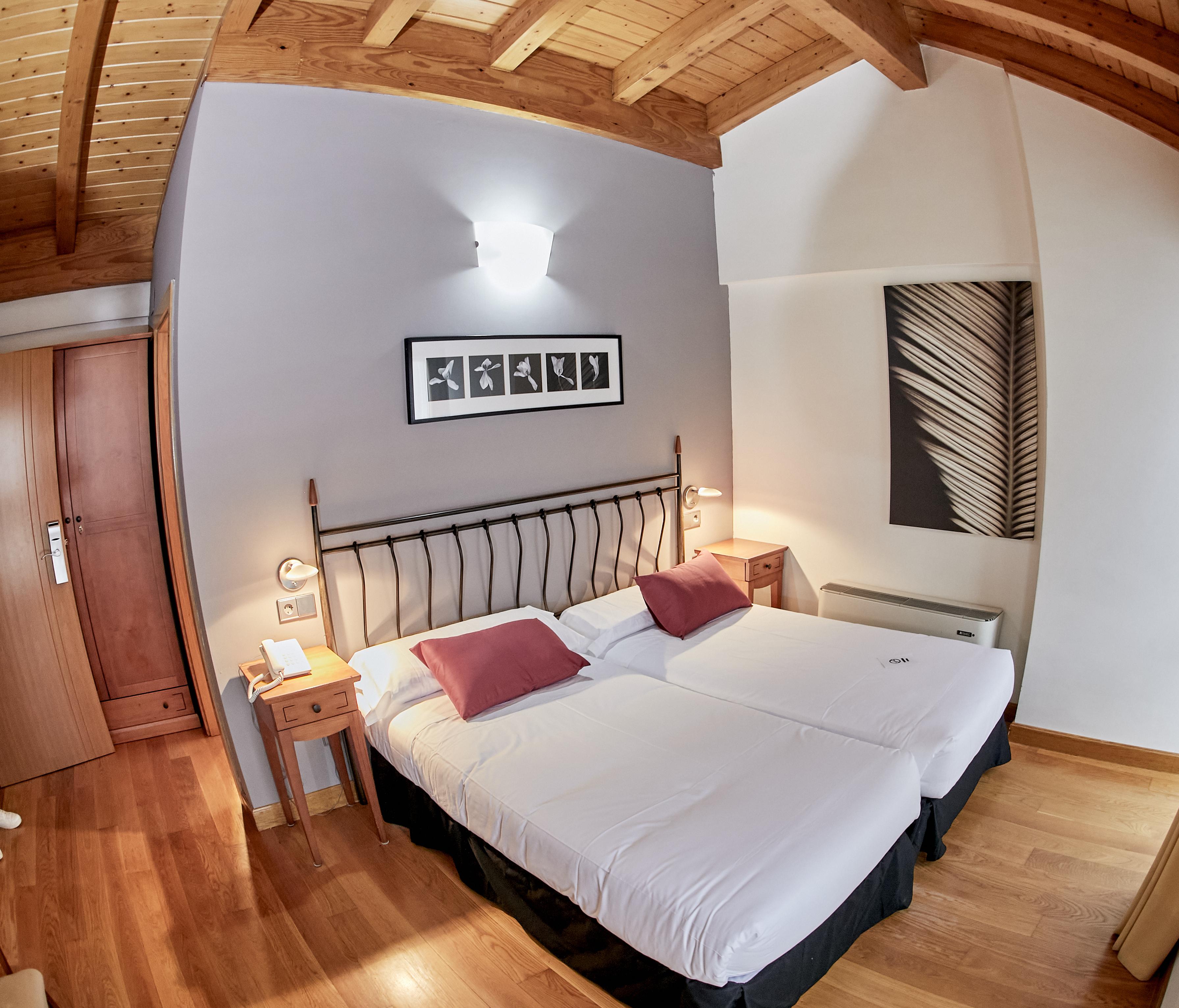 Hotel Casa Azcona Zizur Mayor Dış mekan fotoğraf