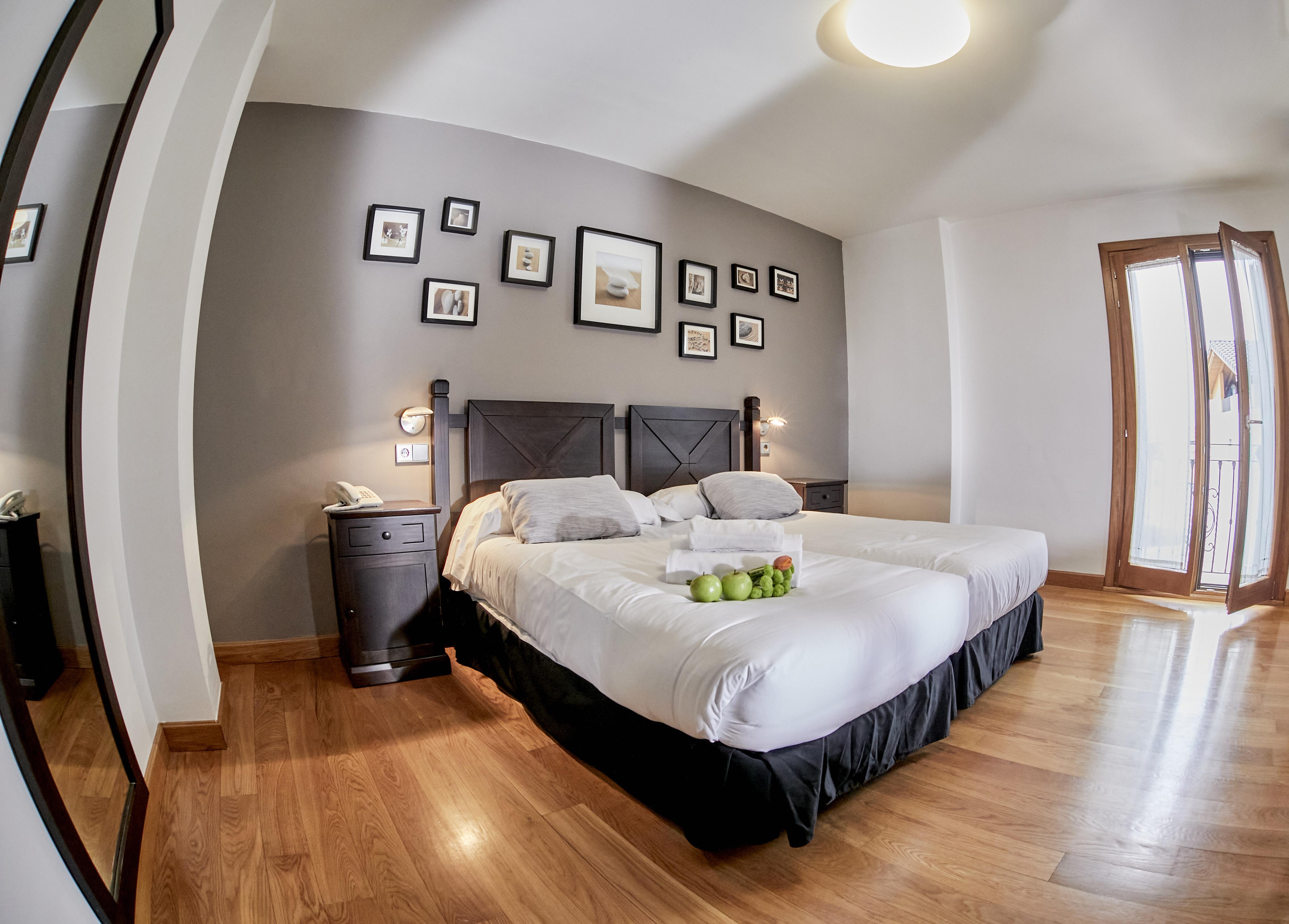 Hotel Casa Azcona Zizur Mayor Dış mekan fotoğraf